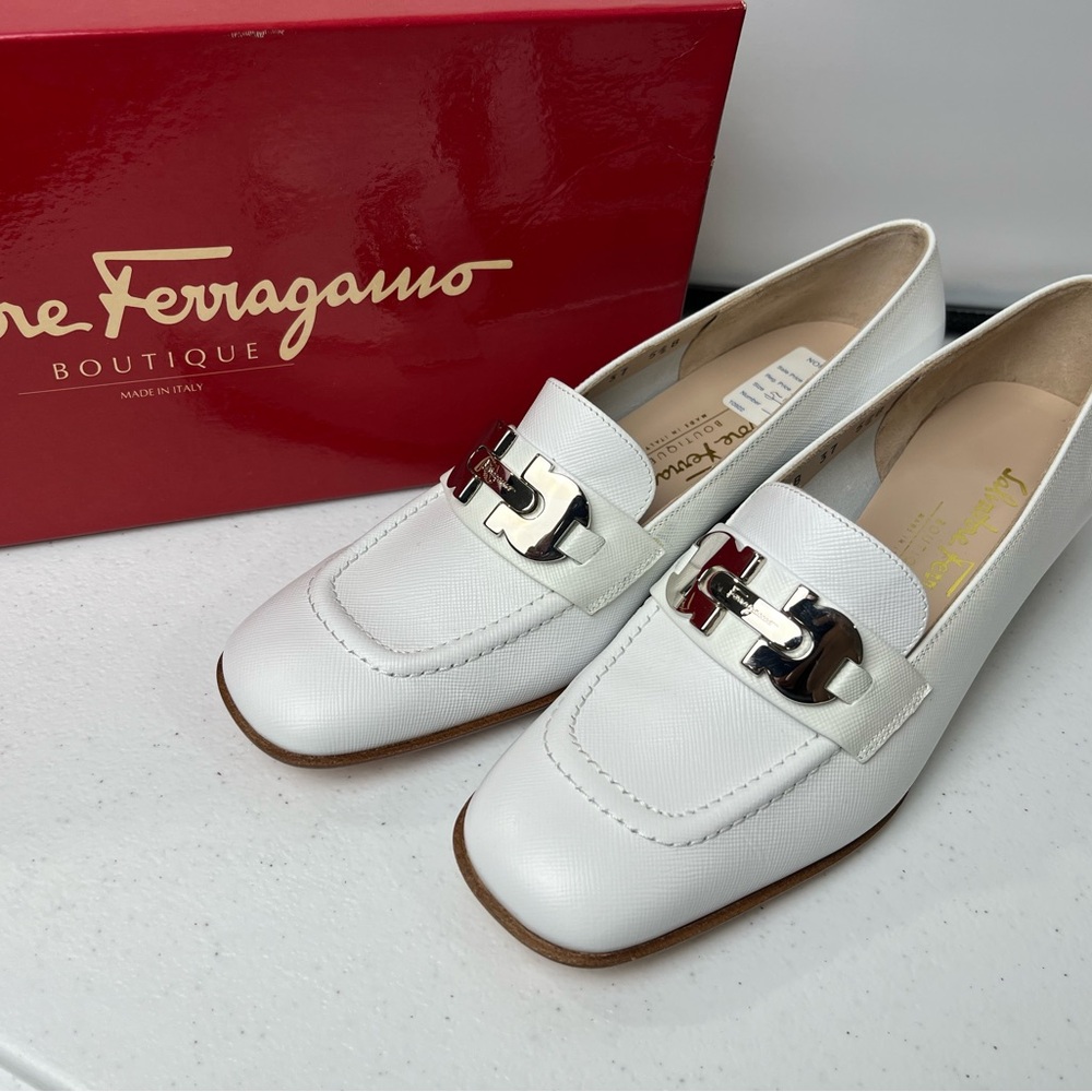 Salvatore Ferragamo leather white flat shoes